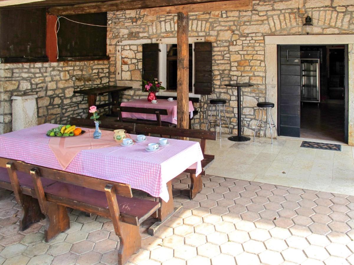 Holiday Home Cittanobile - Kst410 By Interhome Tinjan Екстер'єр фото